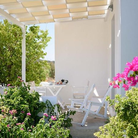 Mirabeli Apartments & Suites Поллонія Екстер'єр фото