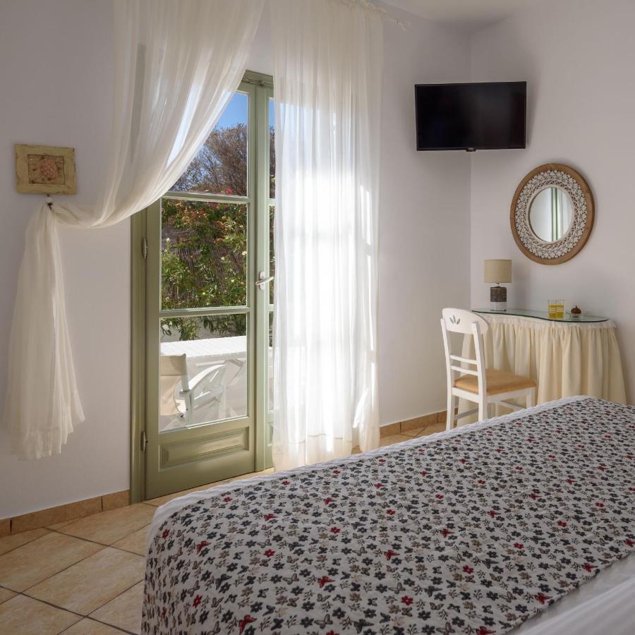 Mirabeli Apartments & Suites Поллонія Екстер'єр фото